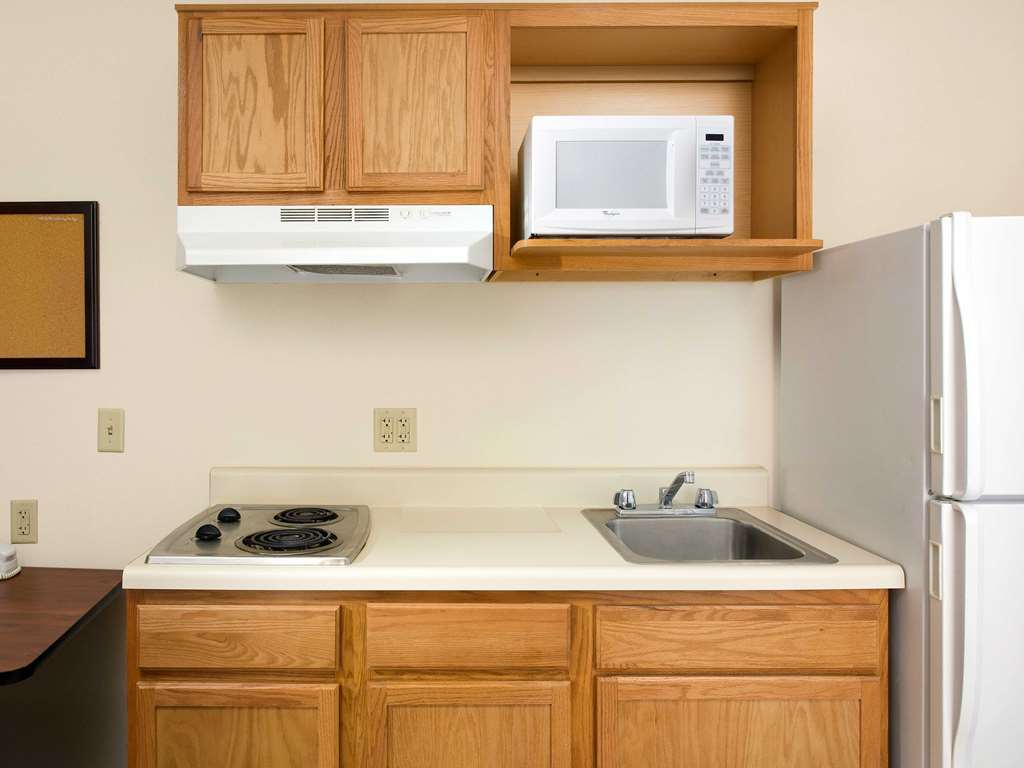 Woodspring Suites Midland Quarto foto