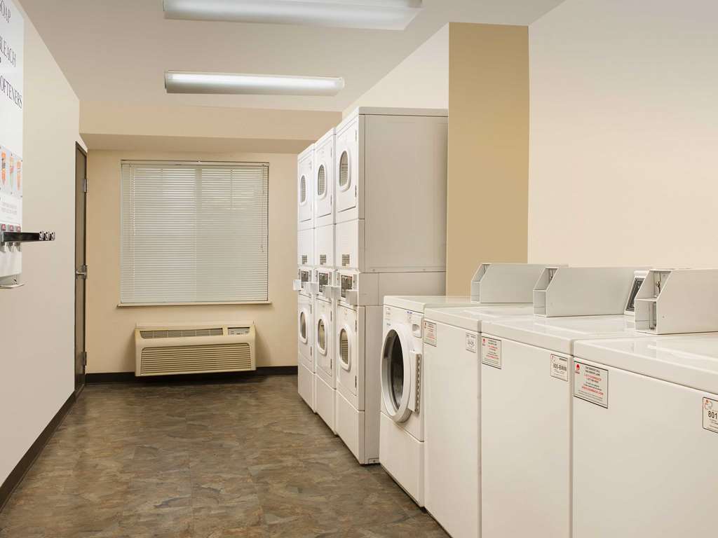 Woodspring Suites Midland Instalações foto