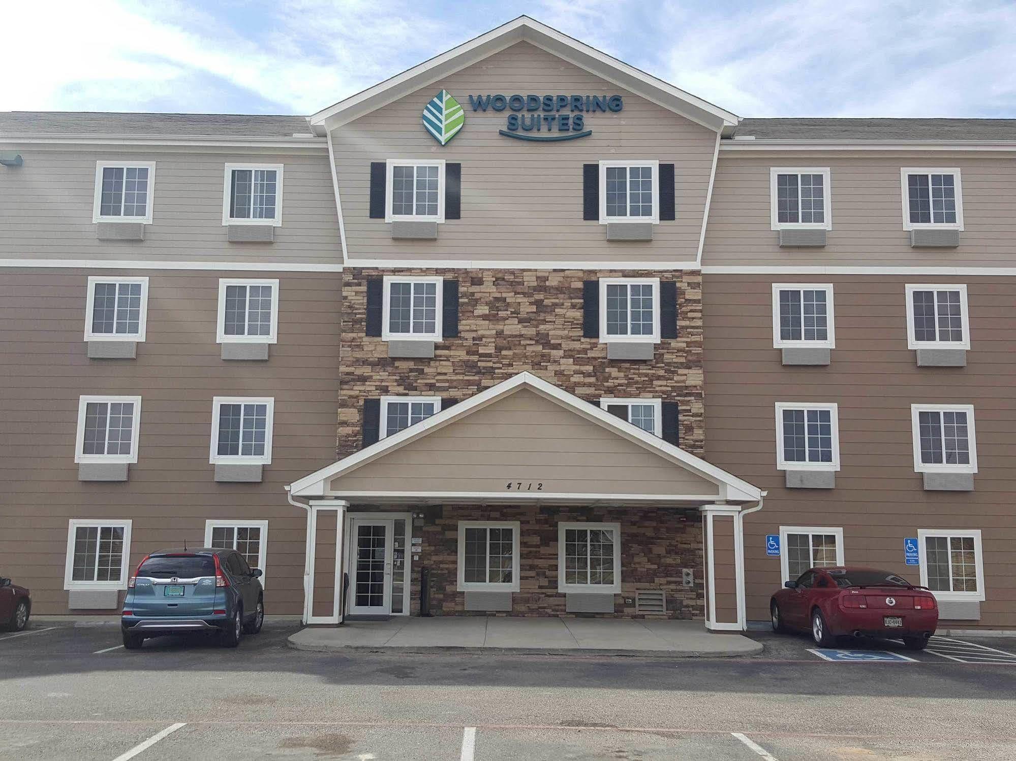 Woodspring Suites Midland Exterior foto
